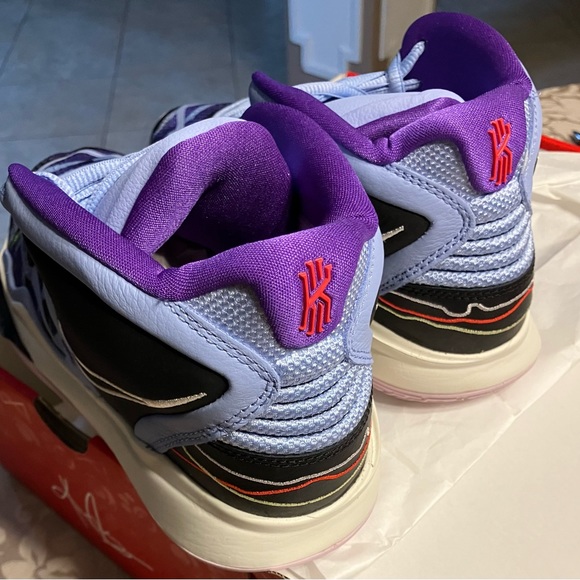 Kyrie Infinity Aluminum/Sail/Black Men’s Shoe - Picture 4 of 6